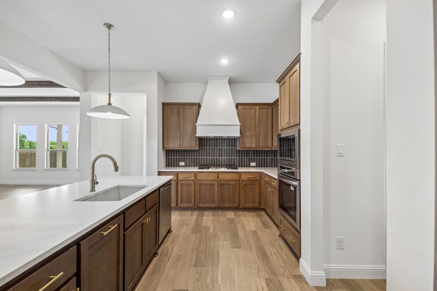 Furnished interior view inside a new home in Sheppard's Place, Waxahachie (Image 8).