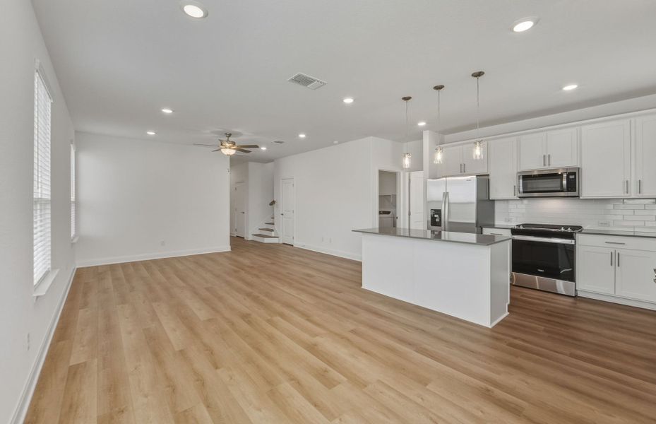 Spacious, unfurnished interior of a new home in Patterson Ranch, Georgetown (Image 26). Spacious, unfurnished interior of a new home in Patterson Ranch, Georgetown (Image 26).