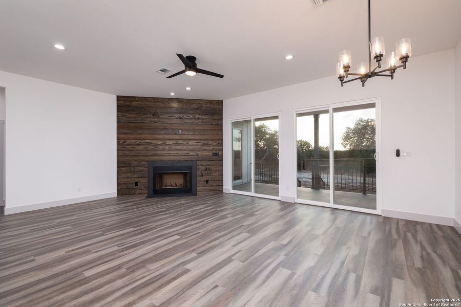 Spacious, unfurnished interior of a new home in , Fischer (Image 27).