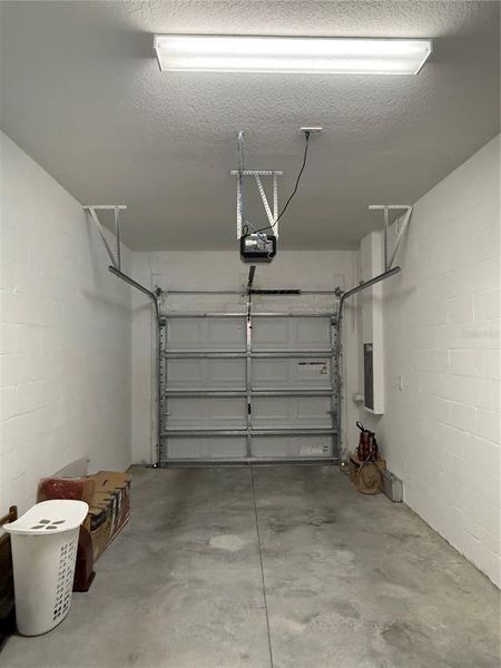 Spacious, unfurnished interior of a new home in , Zephyrhills (Image 34).