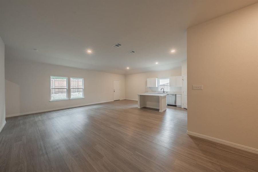 Spacious, unfurnished interior of a new home in Courtland Place, Cleburne (Image 25). Spacious, unfurnished interior of a new home in Courtland Place, Cleburne (Image 25).