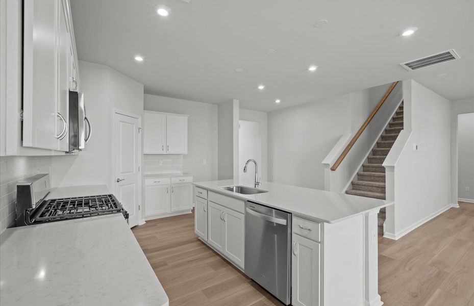 Furnished interior view inside a new home in Fox Hollow, Spartanburg (Image 8).