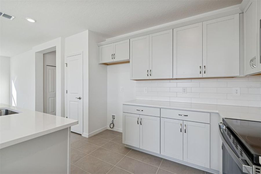 Furnished interior view inside a new home in Southpointe, Palmetto (Image 5).