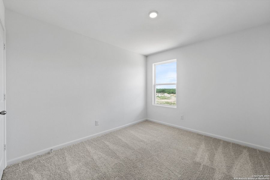 Spacious, unfurnished interior of a new home in Blue Wing, San Antonio (Image 10). Spacious, unfurnished interior of a new home in Blue Wing, San Antonio (Image 10).