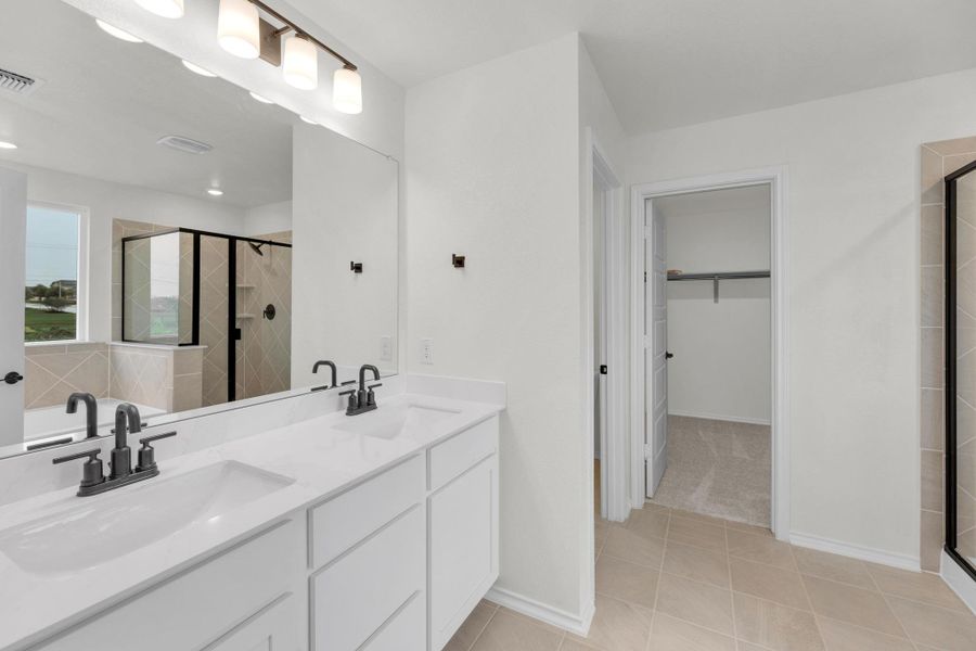 Furnished interior view inside a new home in Overlook Ranch, Georgetown (Image 8).