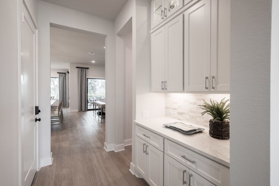 Representative furnished interior of a home built from the Meritage by Tri Pointe Homes in Legacy Grove, Montgomery (Image 85).