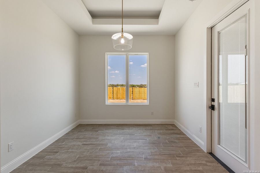 Spacious, unfurnished interior of a new home in , Eagle Pass (Image 24).