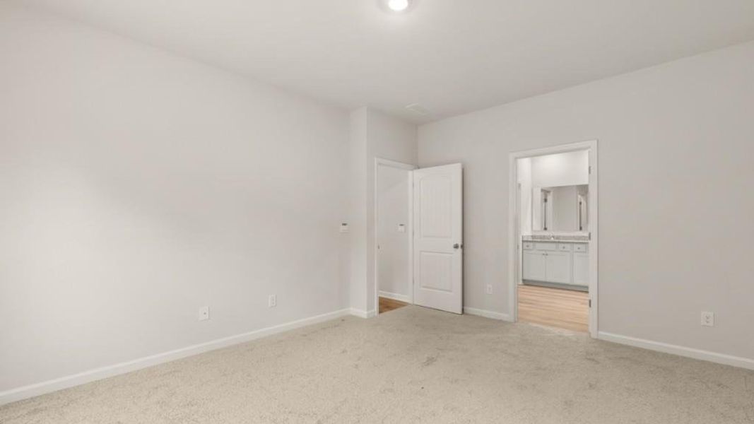 Spacious, unfurnished interior of a new home in South Wind, Union City (Image 33). Spacious, unfurnished interior of a new home in South Wind, Union City (Image 33).