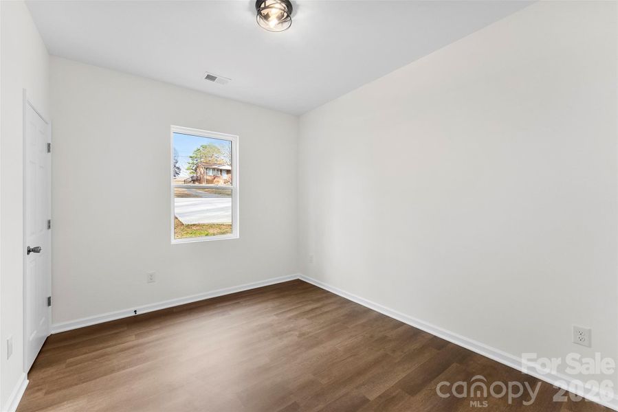 Spacious, unfurnished interior of a new home in , Shelby (Image 31).