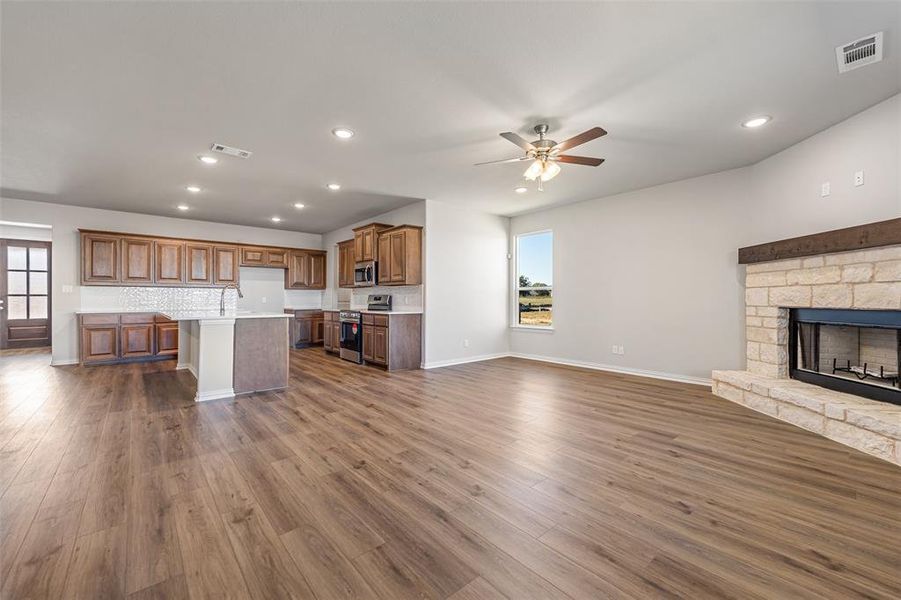 Spacious, unfurnished interior of a new home in Covenant Park, Springtown (Image 27). Spacious, unfurnished interior of a new home in Covenant Park, Springtown (Image 27).