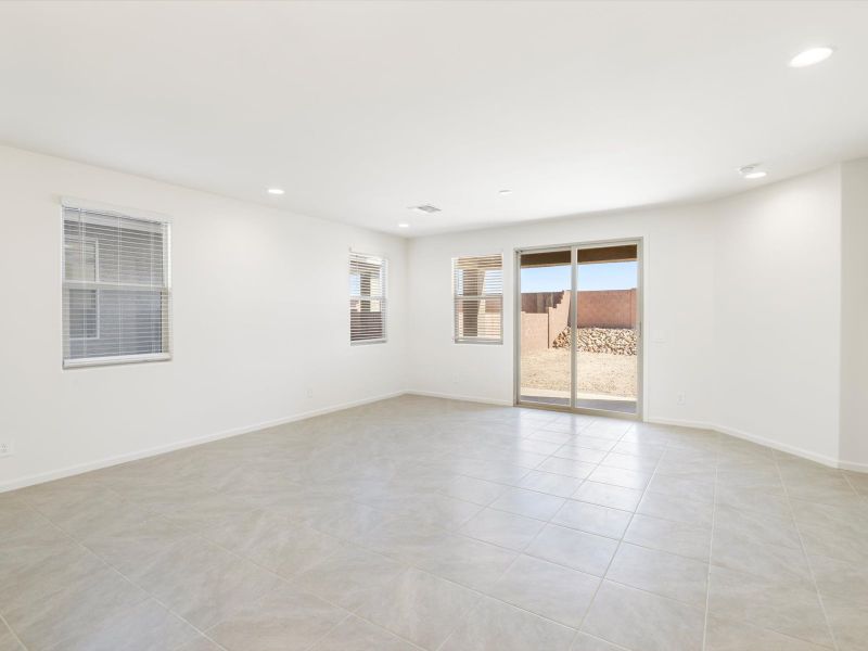 Spacious, unfurnished interior of a new home in Rincon Crest at Rocking K, Tucson (Image 6). Spacious, unfurnished interior of a new home in Rincon Crest at Rocking K, Tucson (Image 6).