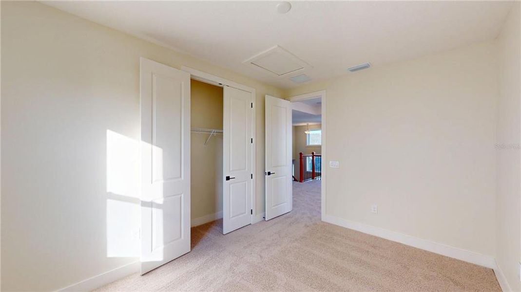 Spacious, unfurnished interior of a new home in Laureate Park, Orlando (Image 25).