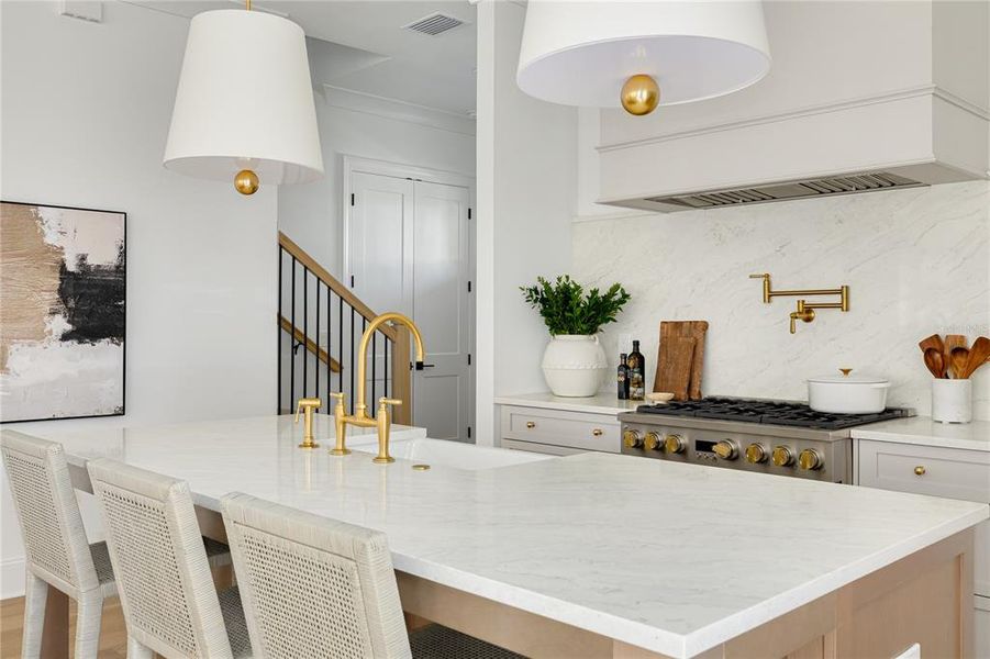 Furnished interior view inside a new home in , St. Petersburg (Image 38).