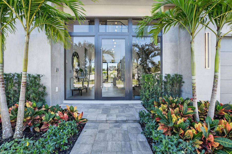 Exterior details and patio area of a home in , Boca Raton (Image 3).