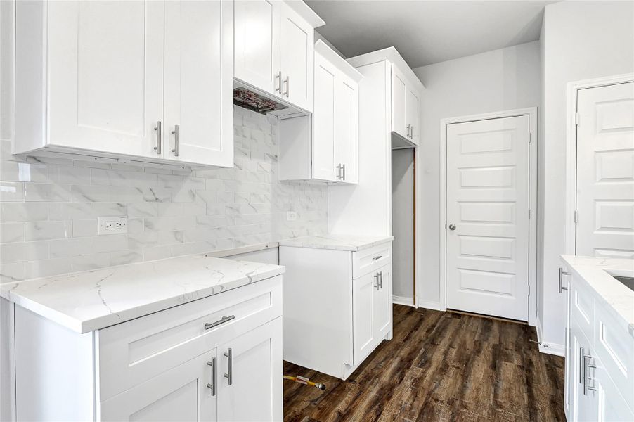 Furnished interior view inside a new home in Aldine Pines, Houston (Image 8).