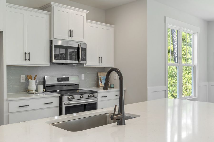 Representative furnished interior of a home built from the Nicklaus by Stevens Fine Homes in Sawyer’s Run, Hampstead (Image 9).