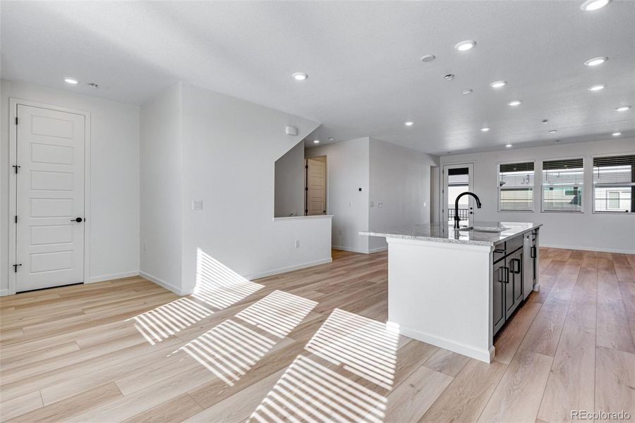 Image 33 of a home in .