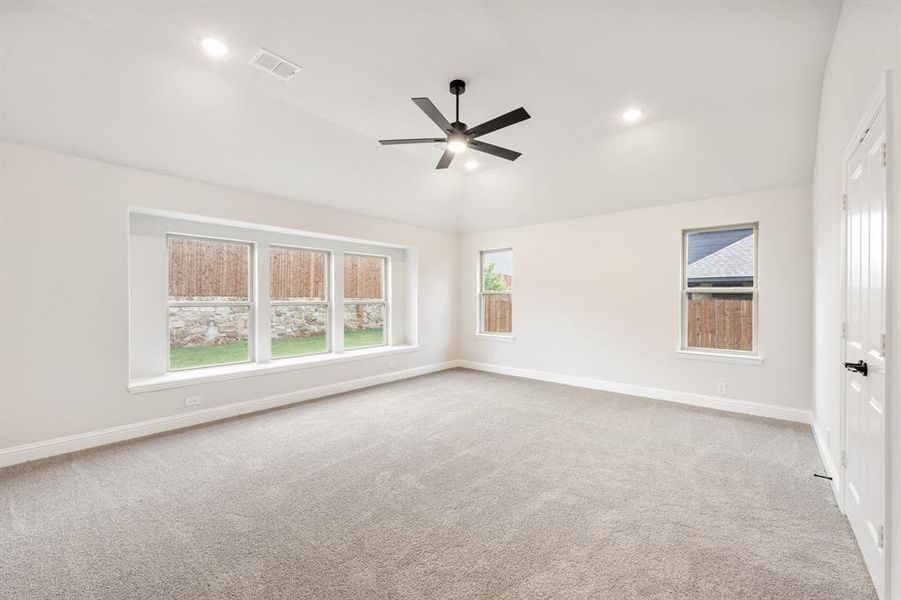 Spacious, unfurnished interior of a new home in Homestead at Daniel Farms, DeSoto (Image 35). Spacious, unfurnished interior of a new home in Homestead at Daniel Farms, DeSoto (Image 35).