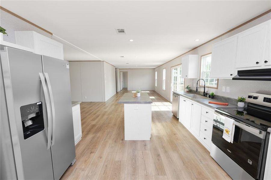 Furnished interior view inside a new home in , Lakeland (Image 11).