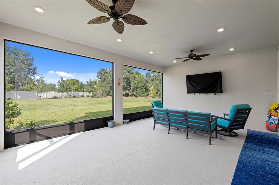 Community amenities in , Palmetto (Image 37).