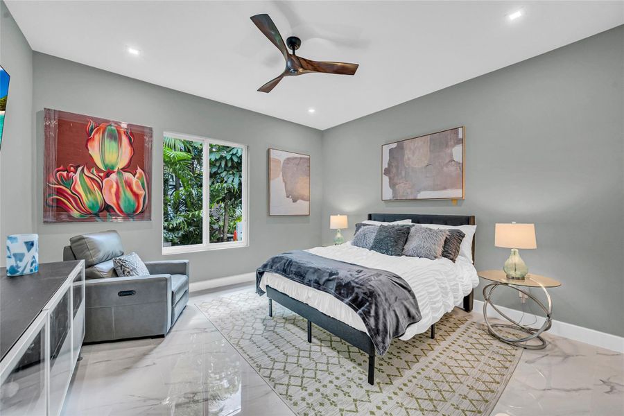 Furnished interior view inside a new home in , Oakland Park (Image 31).