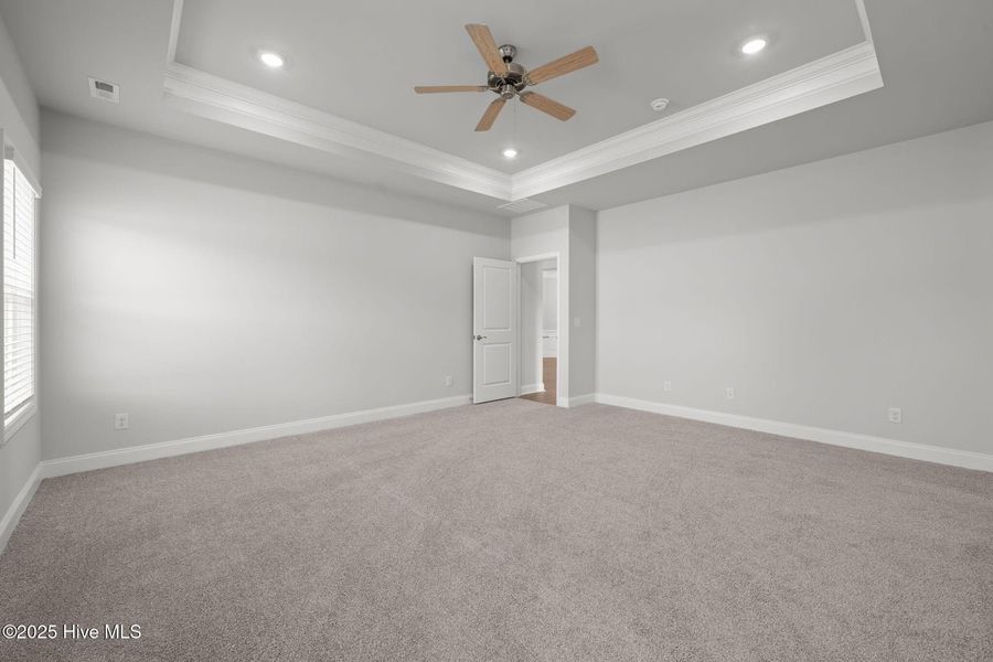 Spacious, unfurnished interior of a new home in Fairfield Harbour, New Bern (Image 22). Spacious, unfurnished interior of a new home in Fairfield Harbour, New Bern (Image 22).
