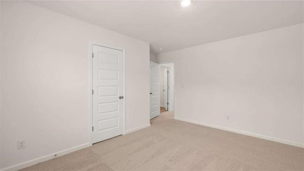Spacious, unfurnished interior of a new home in The Gates at Pates Creek, Hampton (Image 29).