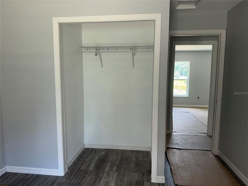 Spacious, unfurnished interior of a new home in , Ocala (Image 27).