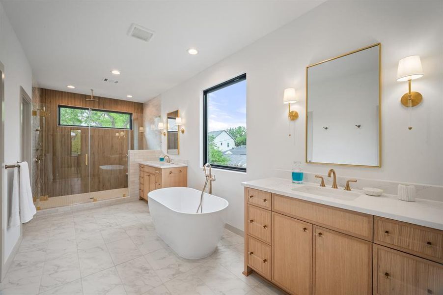 Furnished interior view inside a new home in , Dallas (Image 8).