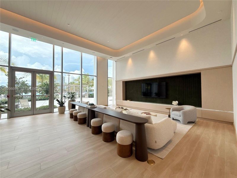 Community amenities in , North Miami (Image 44). Community amenities in , North Miami (Image 44).