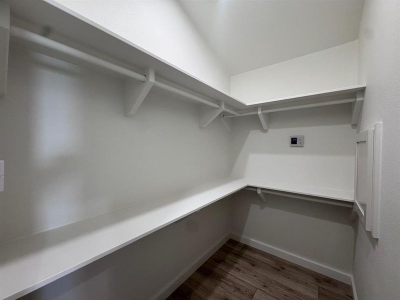 Spacious, unfurnished interior of a new home in , Eastland (Image 13).