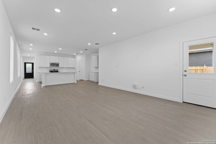 Spacious, unfurnished interior of a new home in Hightop Ridge, Converse (Image 24).