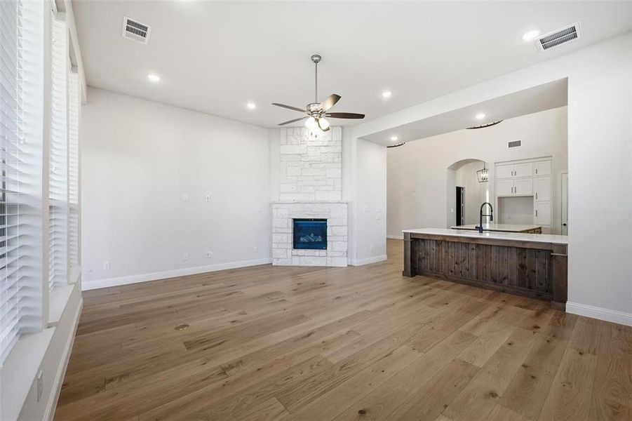 Spacious, unfurnished interior of a new home in , Melissa (Image 32). Spacious, unfurnished interior of a new home in , Melissa (Image 32).