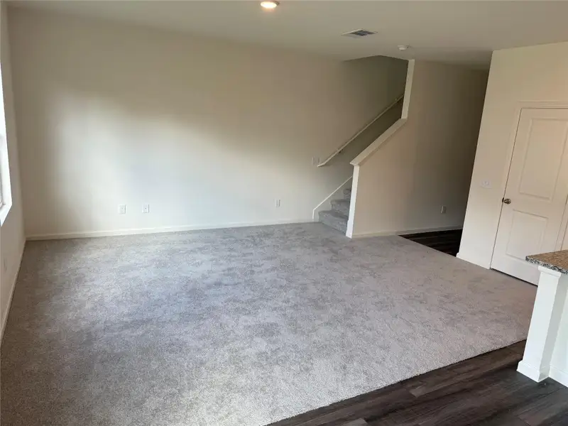 Spacious, unfurnished interior of a new home in Royal Pines, Porter (Image 8).