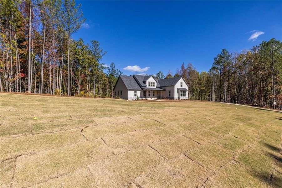 Exterior details and patio area of a home in , Dallas (Image 37).