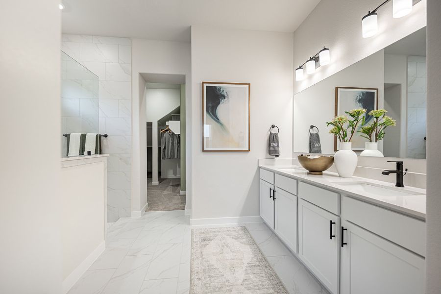 The Poppy - Owner's Bath