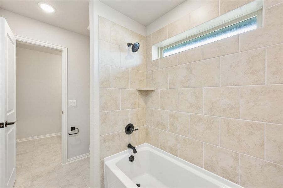 Furnished interior view inside a new home in Homestead at Daniel Farms Phase 2, DeSoto (Image 5). Furnished interior view inside a new home in Homestead at Daniel Farms Phase 2, DeSoto (Image 5).