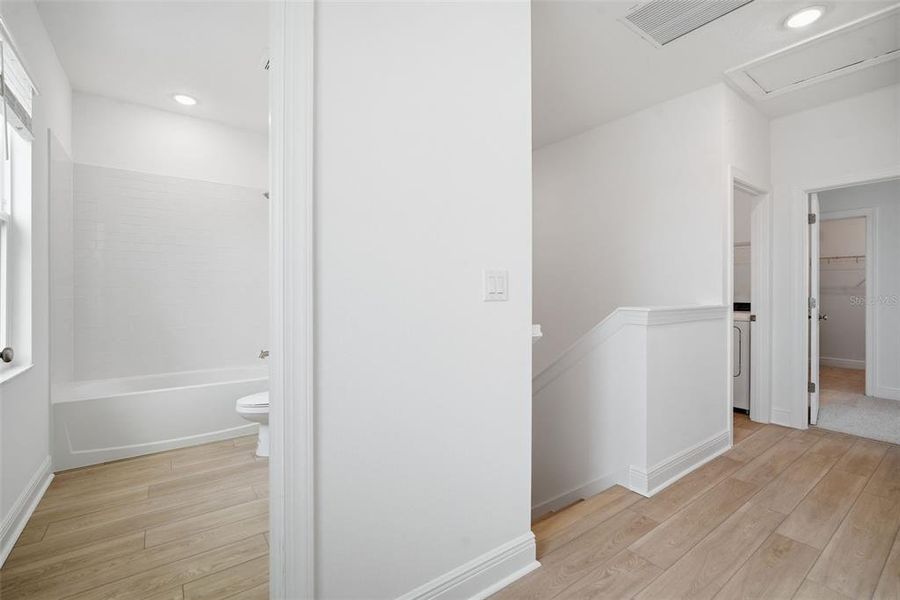 Spacious, unfurnished interior of a new home in North River Ranch, Parrish (Image 46).