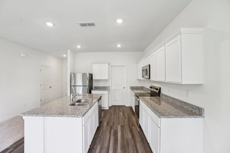 Representative furnished interior of a home built from the Splendor by Starlight Homes in The Summit at Carters Station, Columbia (Image 11).