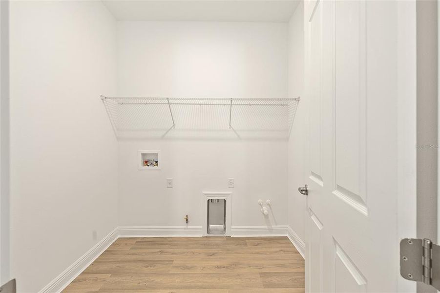 Spacious, unfurnished interior of a new home in , Ocala (Image 38).