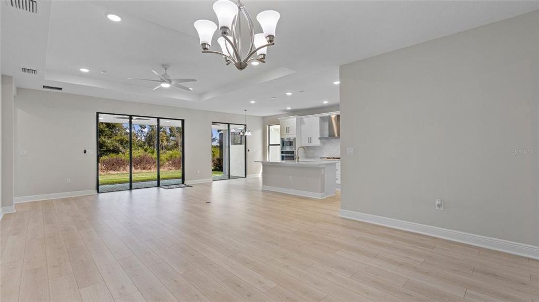 Spacious, unfurnished interior of a new home in Cresswind Lakewood Ranch, Lakewood Ranch (Image 19).