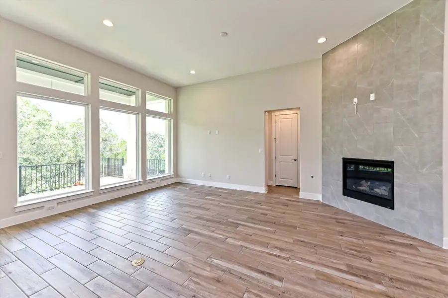 Representative unfurnished interior of a home built from the Opal by Giddens Homes in Riverstone, Georgetown (Image 14).