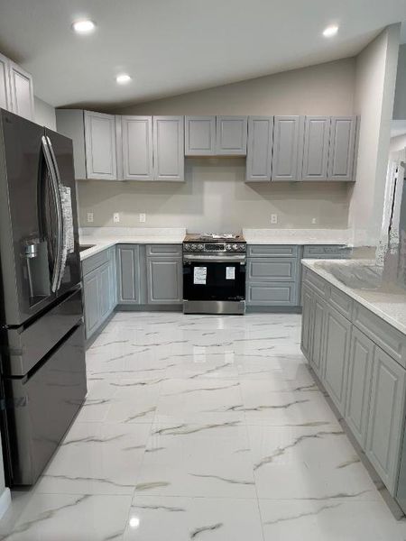 kitchen w appliances