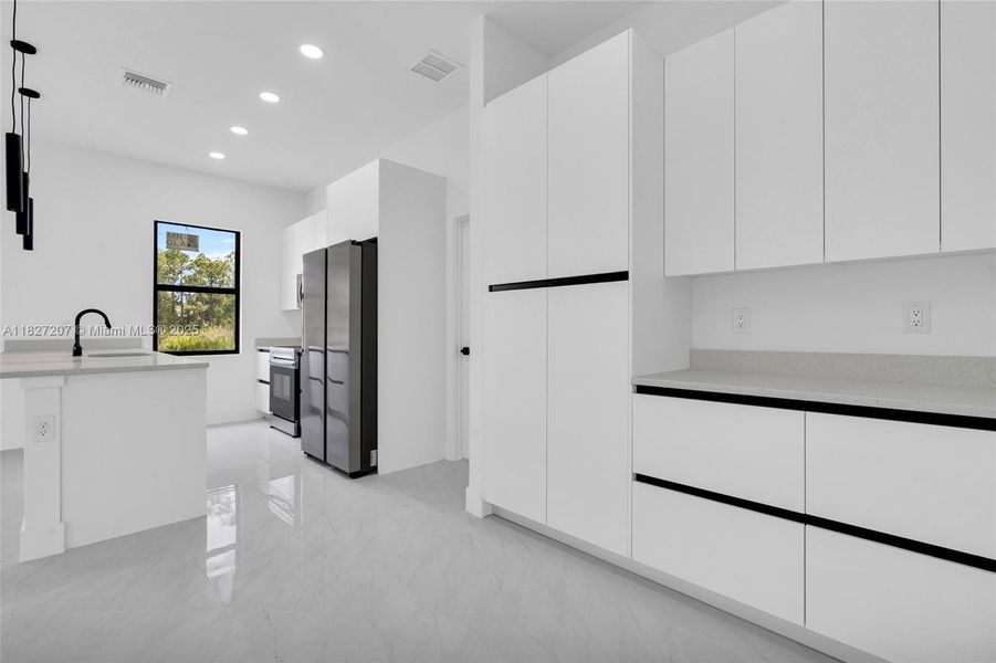 Spacious, unfurnished interior of a new home in , Lehigh Acres (Image 20). Spacious, unfurnished interior of a new home in , Lehigh Acres (Image 20).