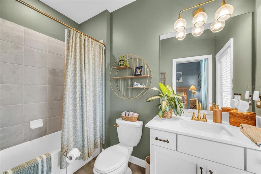 Furnished interior view inside a new home in , Lakewood Ranch (Image 42).