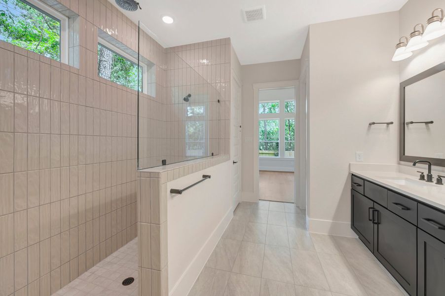 Owner's Bath Owner's Bath