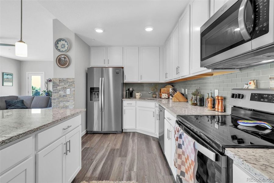 Great Cooking and Entertaining Space