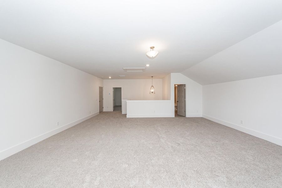 Spacious, unfurnished interior of a new home in , Ridgeville (Image 34).