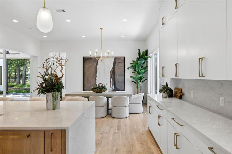 Furnished interior view inside a new home in , Southlake (Image 16).