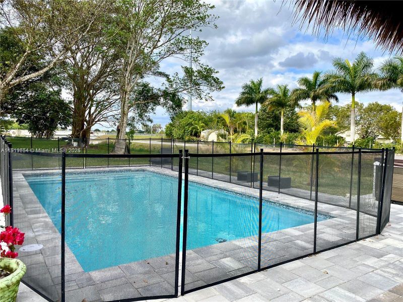 Community amenities in , Homestead (Image 29).